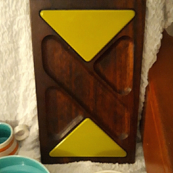Sere Mid-Century Modern Japan Hard Wood Tray with Decorative Green Tiles - Picture 1 of 6